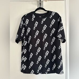 Levi's Logo Relaxed Fit AOP Sz: L Short Sleeve T-shirt Y2K Style Streetwear.